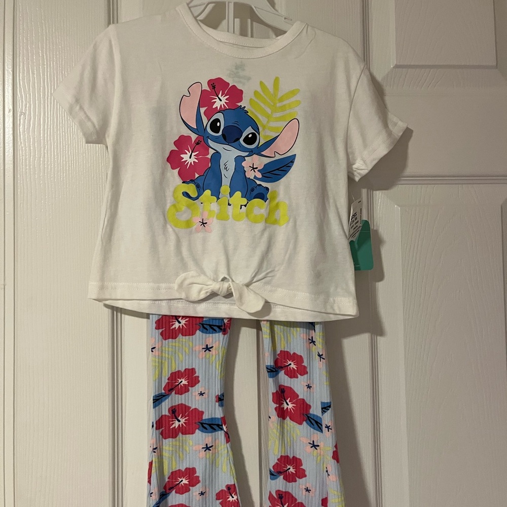 NWT Disney Stitch Set - White and Yellow